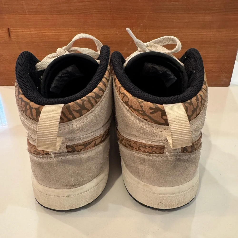 Air Jordan 1 Mid SE Safari Elephant Print Kids Sneakers, Size 2.5Y